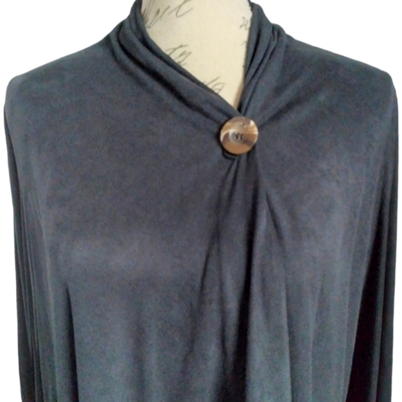 Bobeau Luxuriously Soft Charcoal Gray Asymmetrical Wrap Cardigan - Picture 8 of 9